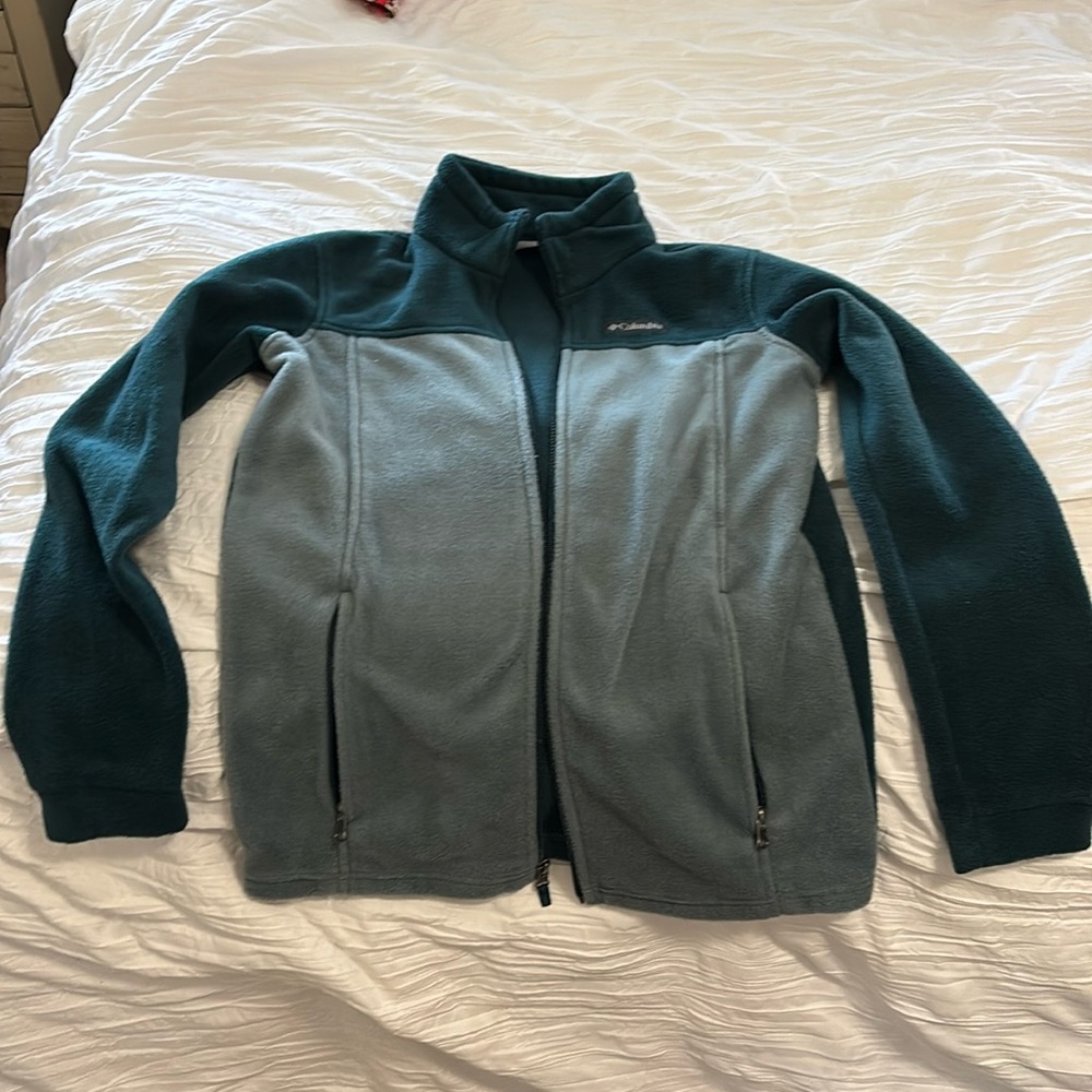 Columbia sweater zip up
